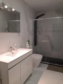 Habitación privada en Rua Dom Pedro V, imagen 12 de 21