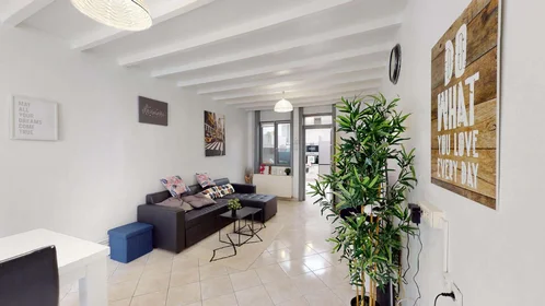 Private room at 130 Rue de Denain, 59100 Roubaix, France, image 13 of 19