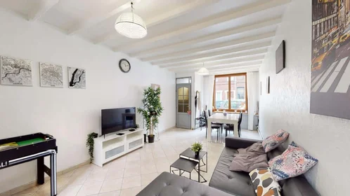 Private room at 130 Rue de Denain, 59100 Roubaix, France, image 14 of 19