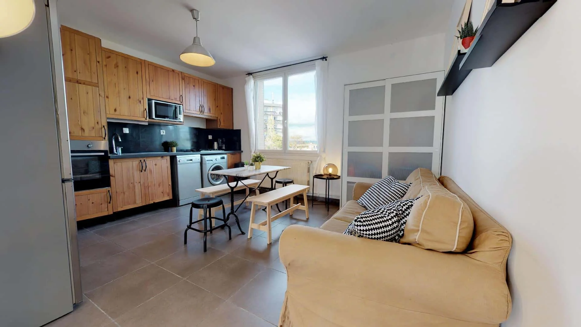 Chambre d'étudiant confortable et spacieuse dans 