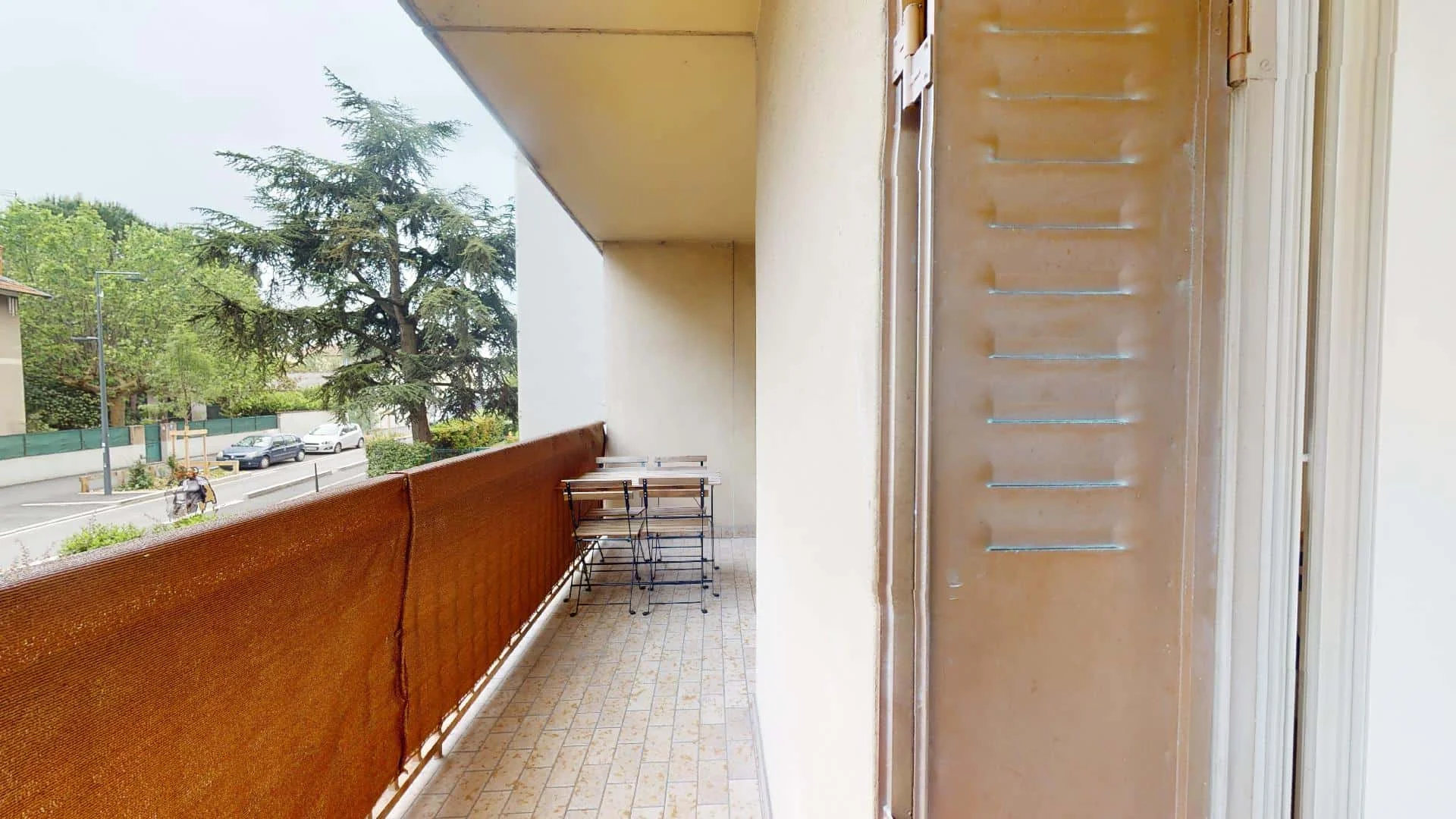 Camera per studenti in con servizi moderni