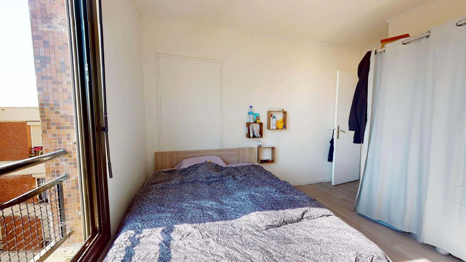 Quarto amigo do estudante em com comodidades modernas