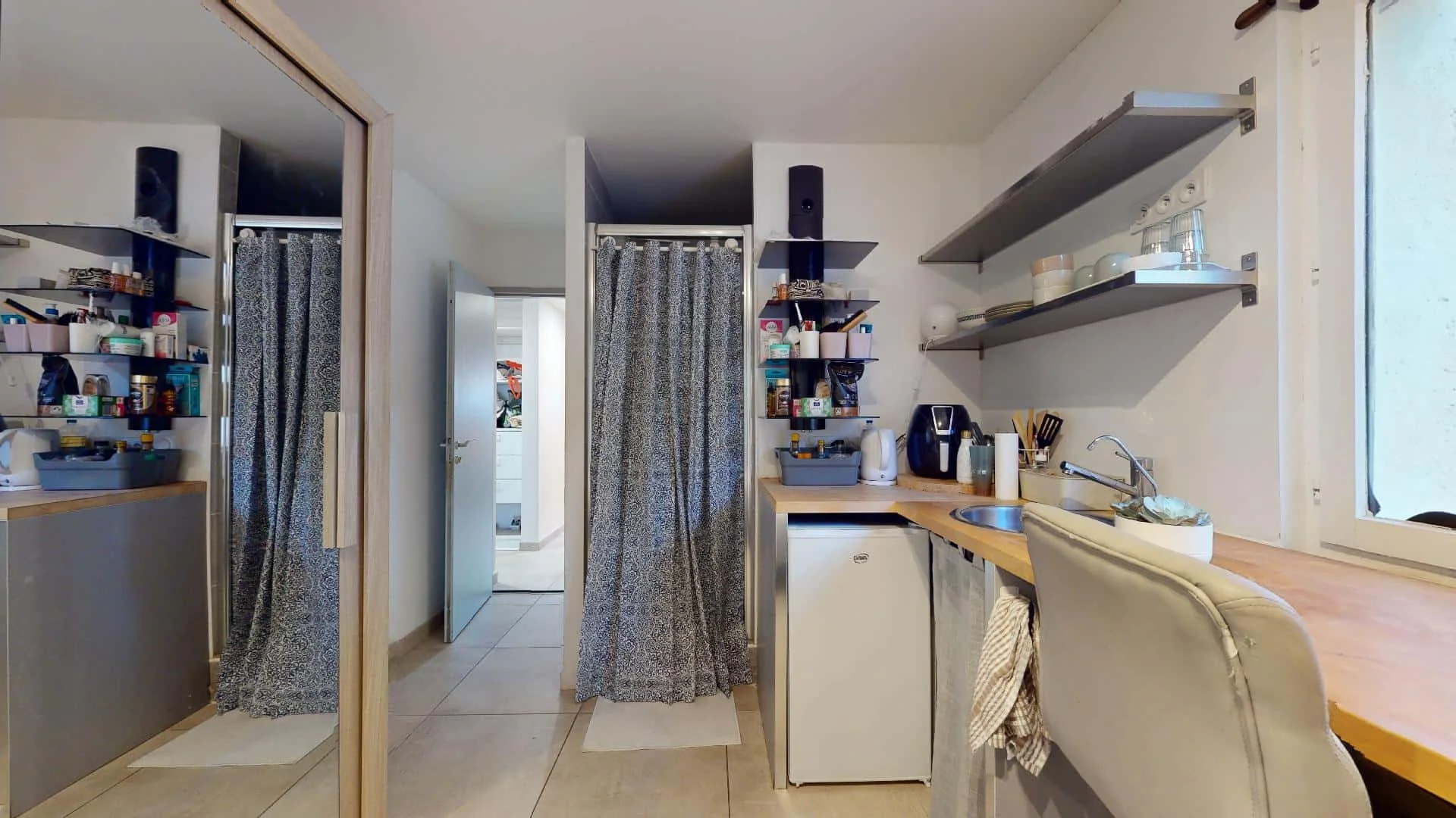 Camera per studenti economica con posizione comoda a 