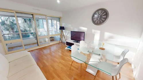 Habitación privada en 11 Sq. du Haut Blosne, 35200 Rennes, France, imagen 15 de 19