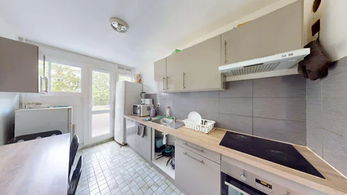 Private room at 6 Rue du Bourbonnais, 35000 Rennes, France, image 1 of 10