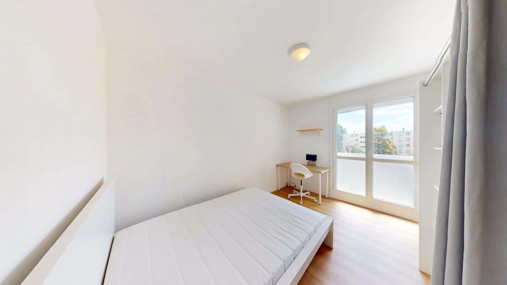 Quarto amigo do estudante em  com comodidades modernas