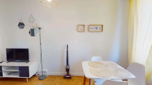 Chambre privée à 83 Rue Lafayette, 76100 Rouen, France, image 14 de 15
