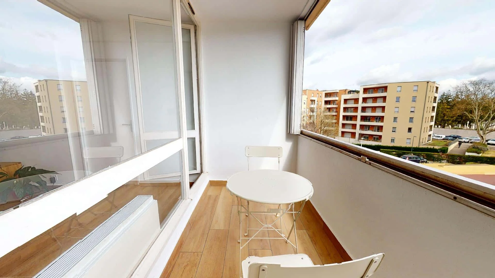 Budget-friendly student room close to campus in