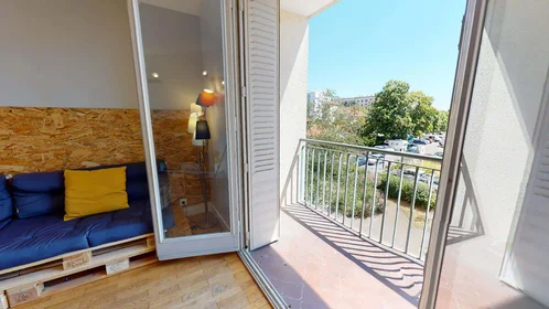 Private room at 90 Rue Greuze, 69100 Villeurbanne, France, image 12 of 13