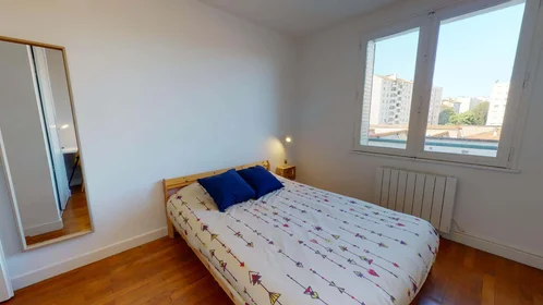 Private room at 90 Rue Greuze, 69100 Villeurbanne, France, image 3 of 13