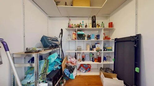 Habitación privada en 5 Rue des Blés d'Or, 78180 Montigny-le-Bretonneux, France, imagen 23 de 24