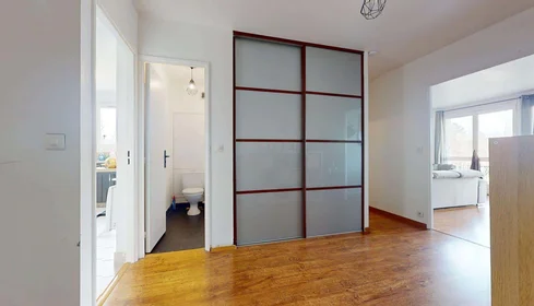 Habitación privada en 5 Rue des Blés d'Or, 78180 Montigny-le-Bretonneux, France, imagen 5 de 24