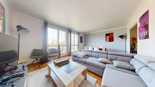 Habitación privada en 5 Rue des Blés d'Or, 78180 Montigny-le-Bretonneux, France, imagen 6 de 24