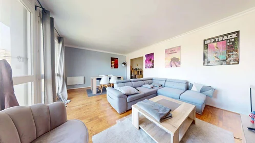 Habitación privada en 5 Rue des Blés d'Or, 78180 Montigny-le-Bretonneux, France, imagen 7 de 24
