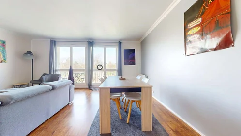 Habitación privada en 5 Rue des Blés d'Or, 78180 Montigny-le-Bretonneux, France, imagen 9 de 24