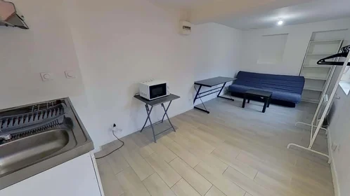 Gesamte Unterkunft in der 74 Rue Labedoyere, 76600 Le Havre, France, bild 1 von 10