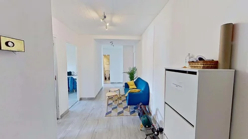 Özel oda konumu 55 Rue Berthelot, 76600 Le Havre, France, 12 15 görüntüsü