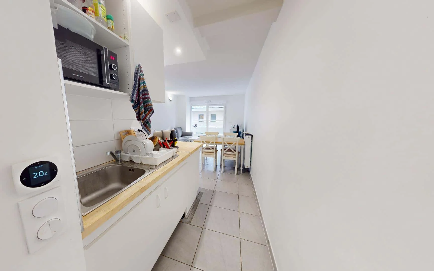 Student-friendly room in  with modern amenities