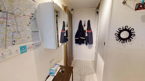 Privatzimmer in der 35 Bd Joseph Vallier, 38100 Grenoble, France, bild 8 von 14