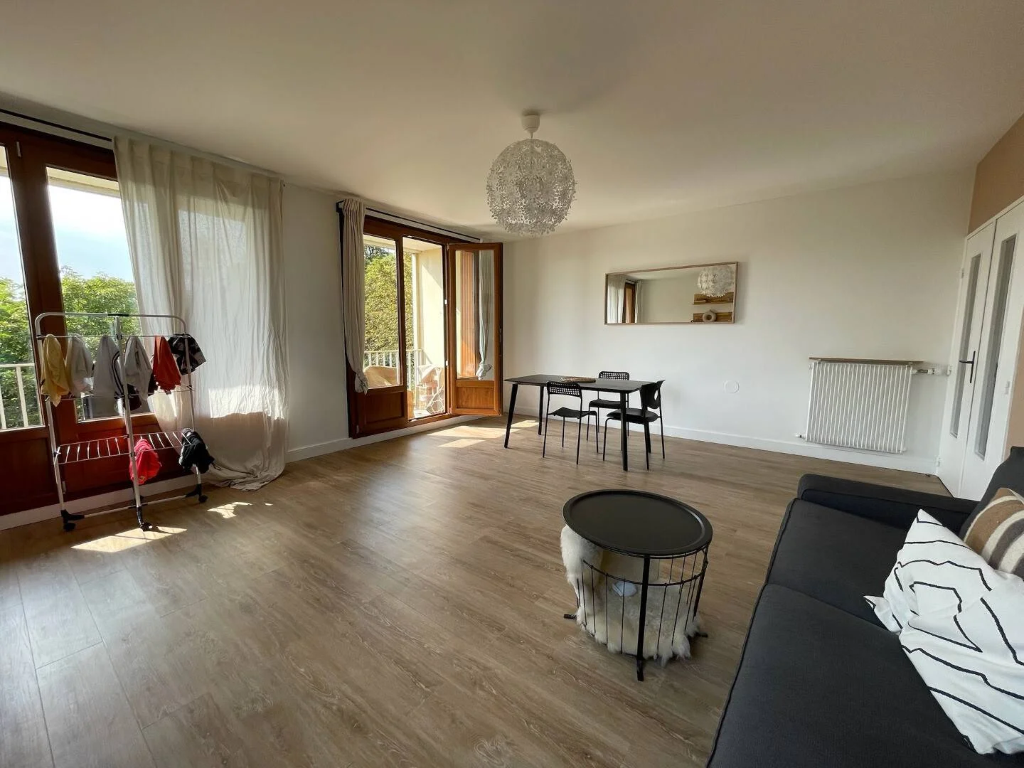 Habitación acogedora para estudiantes disponible en 