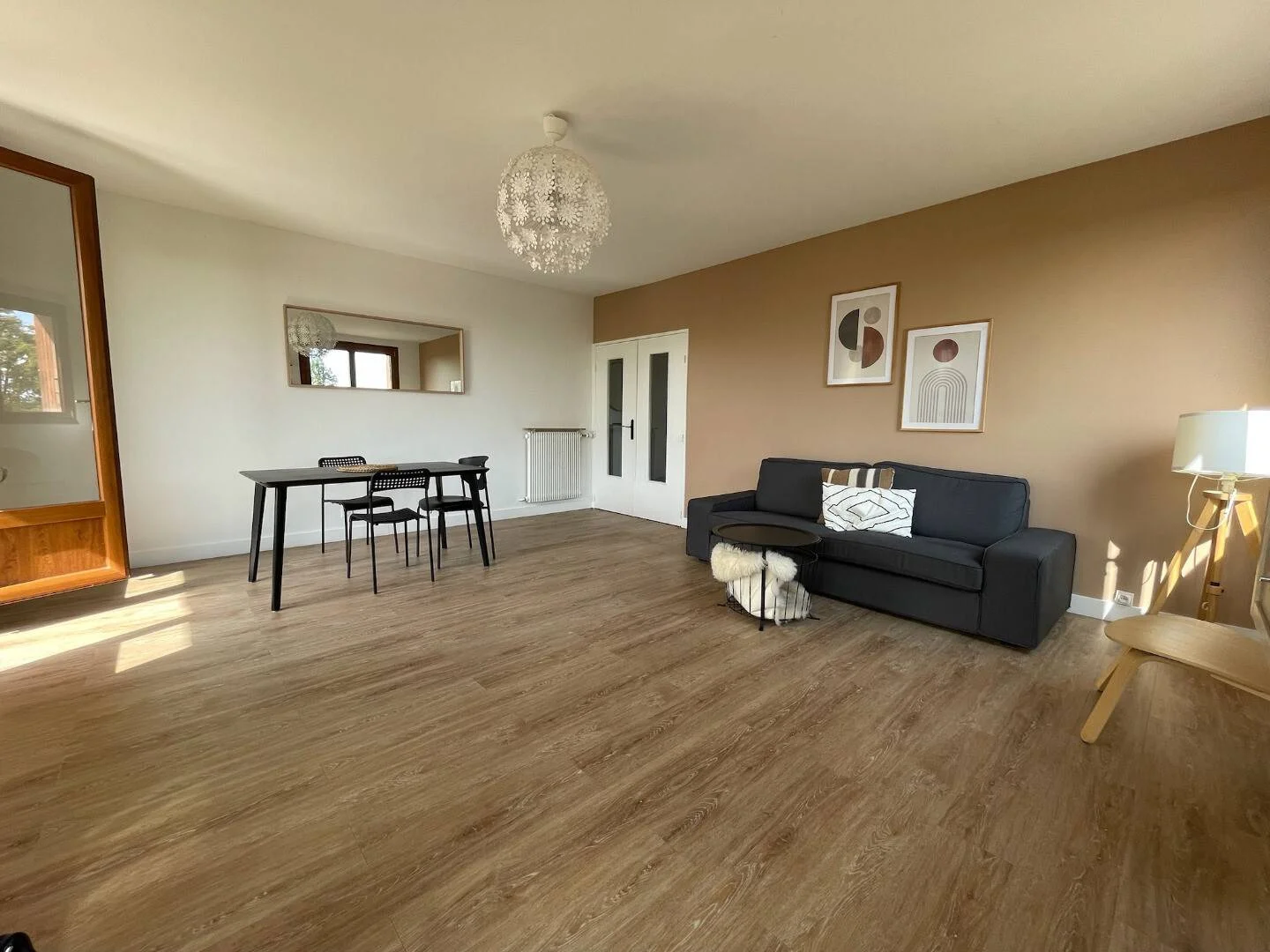 Habitación asequible para estudiantes con buena iluminación en 