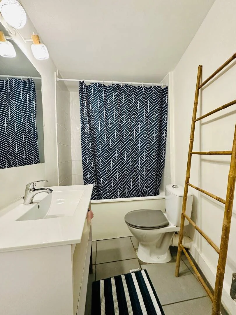 Habitación asequible para estudiantes con buena iluminación en 