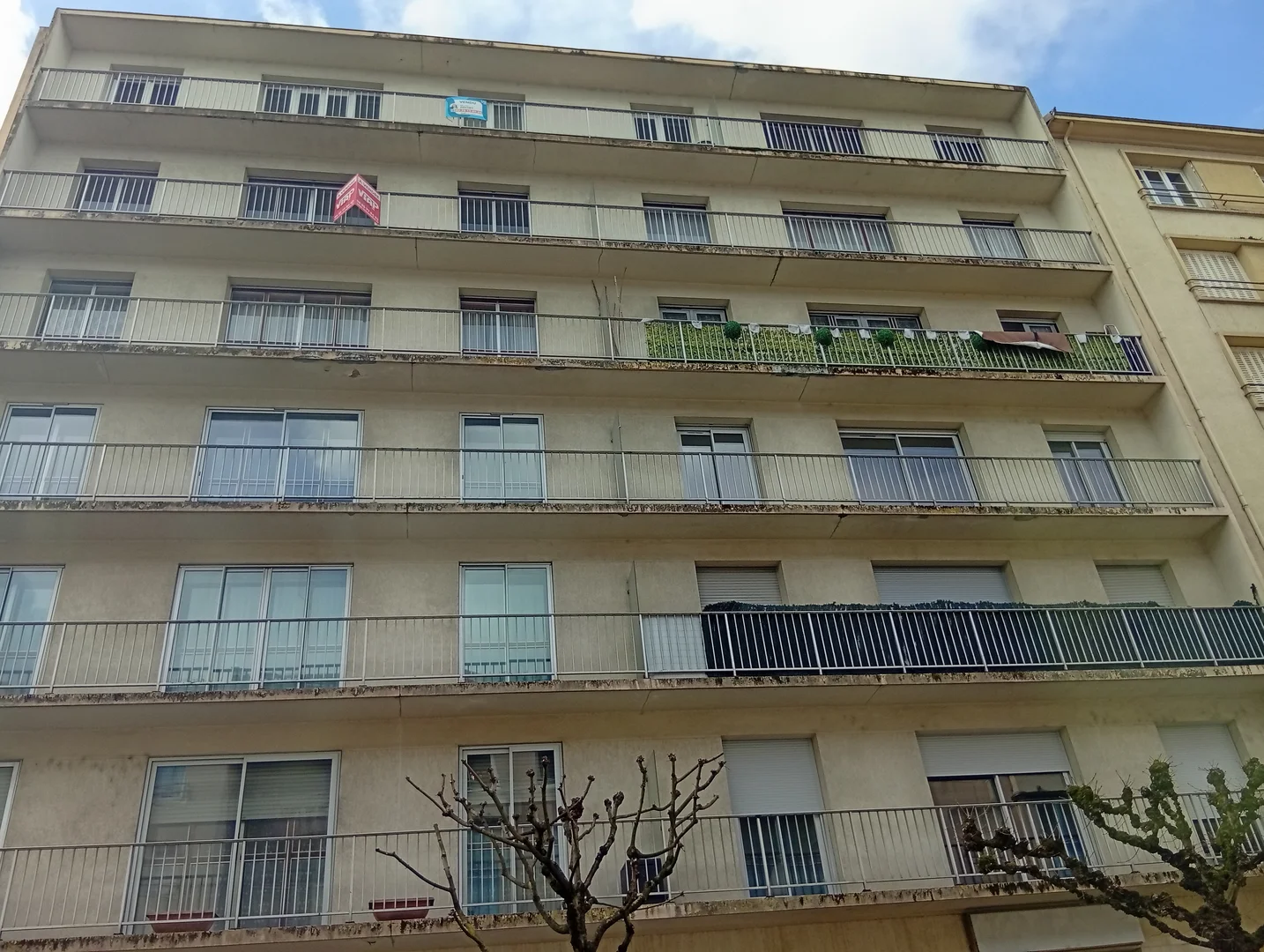 Habitación acogedora para estudiantes disponible en 