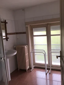 Habitación privada en Rue Maréchal de Lattre de Tassigny, imagen 10 de 14