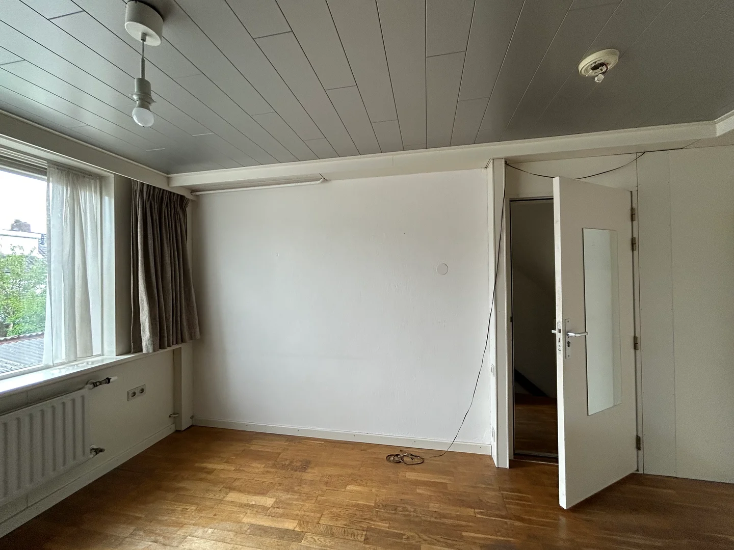 Economical student room with convenient location in 