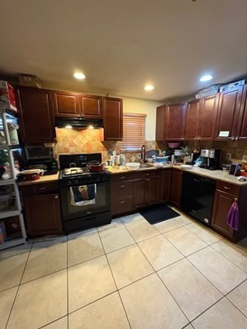 10, Wordsworth, Unit 2, East Boston, Boston, MA, 02128