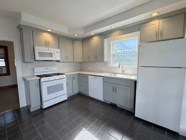 Appartamento intero in residence in 24, Shepard St., Unit 1, Brighton, Boston, MA, 02135, immagine 12 di 14