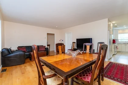 Appartamento intero in residence in 26, Lake Shore Ct., Unit 1, Brighton, Boston, MA, 02135, immagine 5 di 15