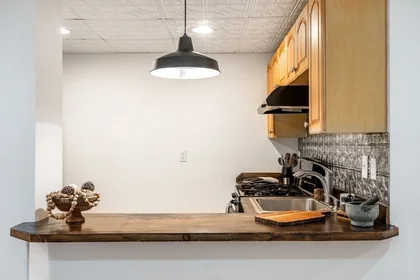 Appartamento intero in residence in 302, K St., Unit B, South Boston, Boston, MA, 02127, immagine 12 di 19