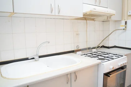 Stanza privata in Kuyubaşı Sokak, immagine 14 di 18