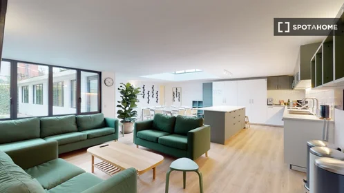 Stanza privata in b rue Pierre Honfroy, immagine 9 di 19