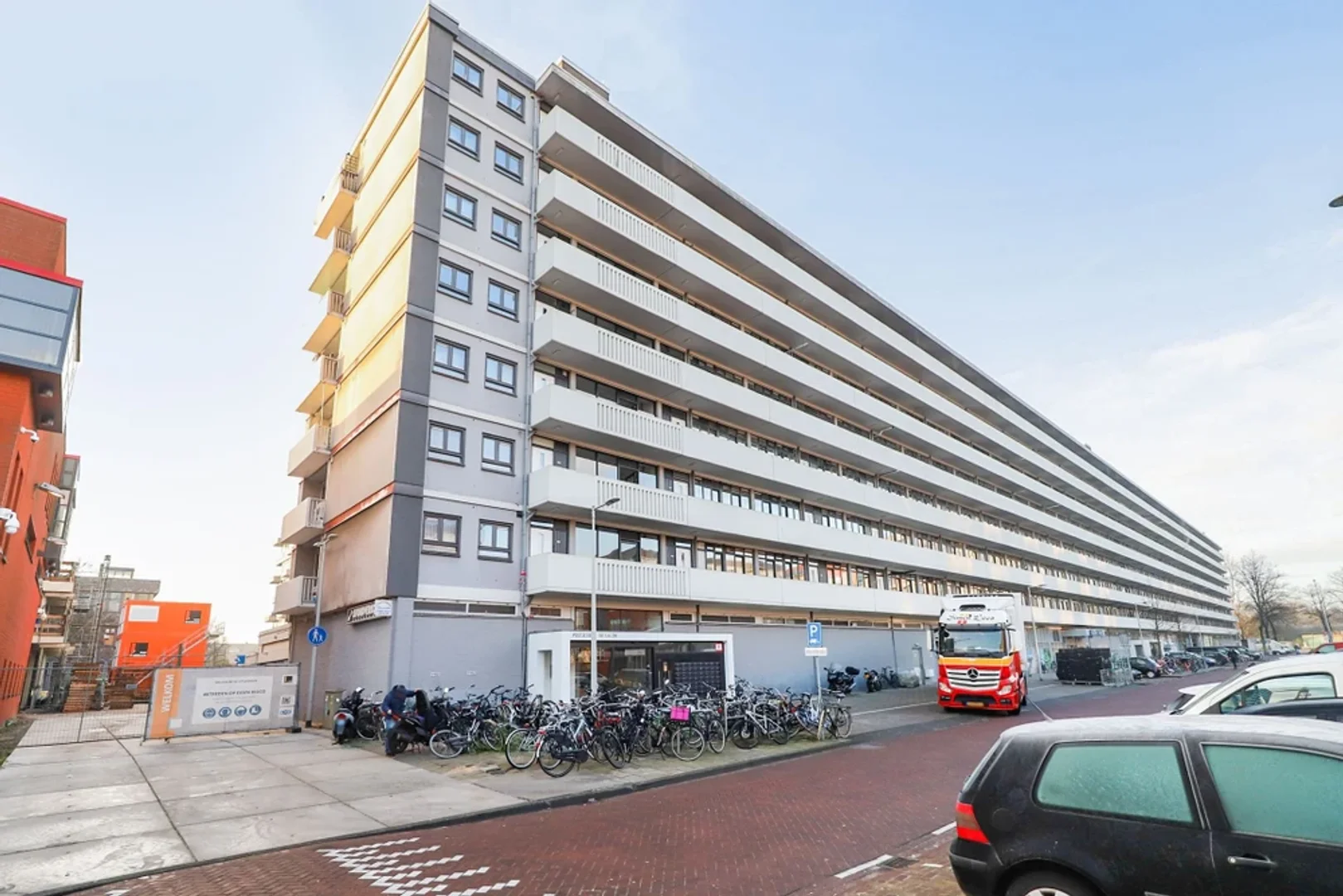 Habitación estudiantil económica con ubicación conveniente en 