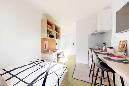 Stanza privata in residence in Globe Works, 20 Cliveland St, Birmingham B19 3SH, United Kingdom           , immagine 17 di 49