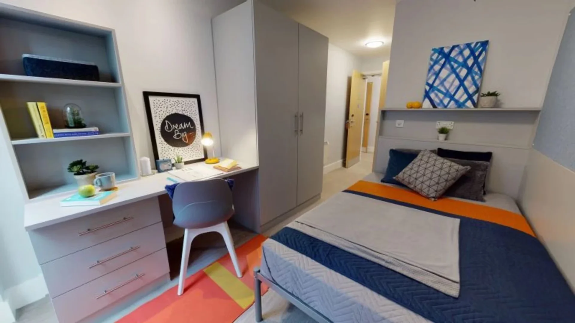 Budget-friendly student room close to campus in 