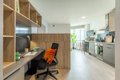 Estudio en Farranlea Road, imagen 42 de 49