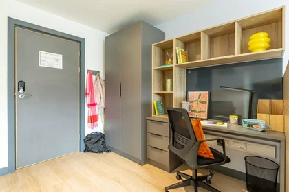 Estudio en Farranlea Road, imagen 46 de 49