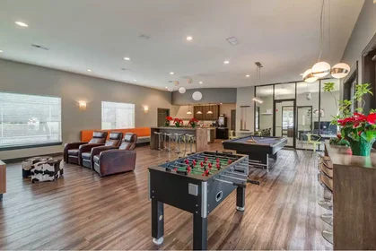Habitación privada en Elmont Drive, imagen 27 de 49