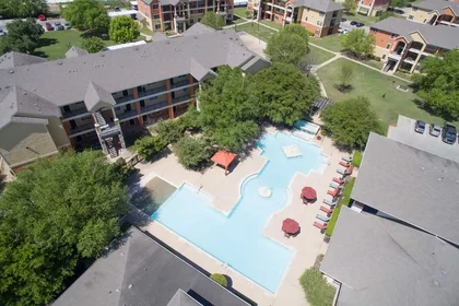 Habitación privada en Elmont Drive, imagen 48 de 49