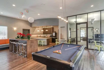 Habitación privada en Elmont Drive, imagen 28 de 49