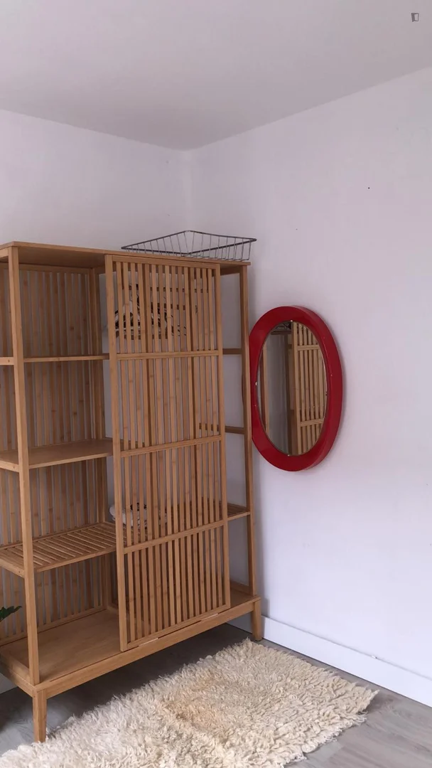 Economical student room with convenient location in 