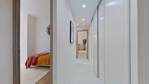 Habitación privada en 51 Boulevard de Cessole, imagen 12 de 15