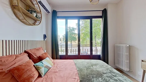 Habitación privada en 51 Boulevard de Cessole, imagen 6 de 15