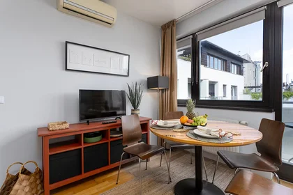 Apartamento inteiro em Paulay Ede utca, imagem 10 de 17
