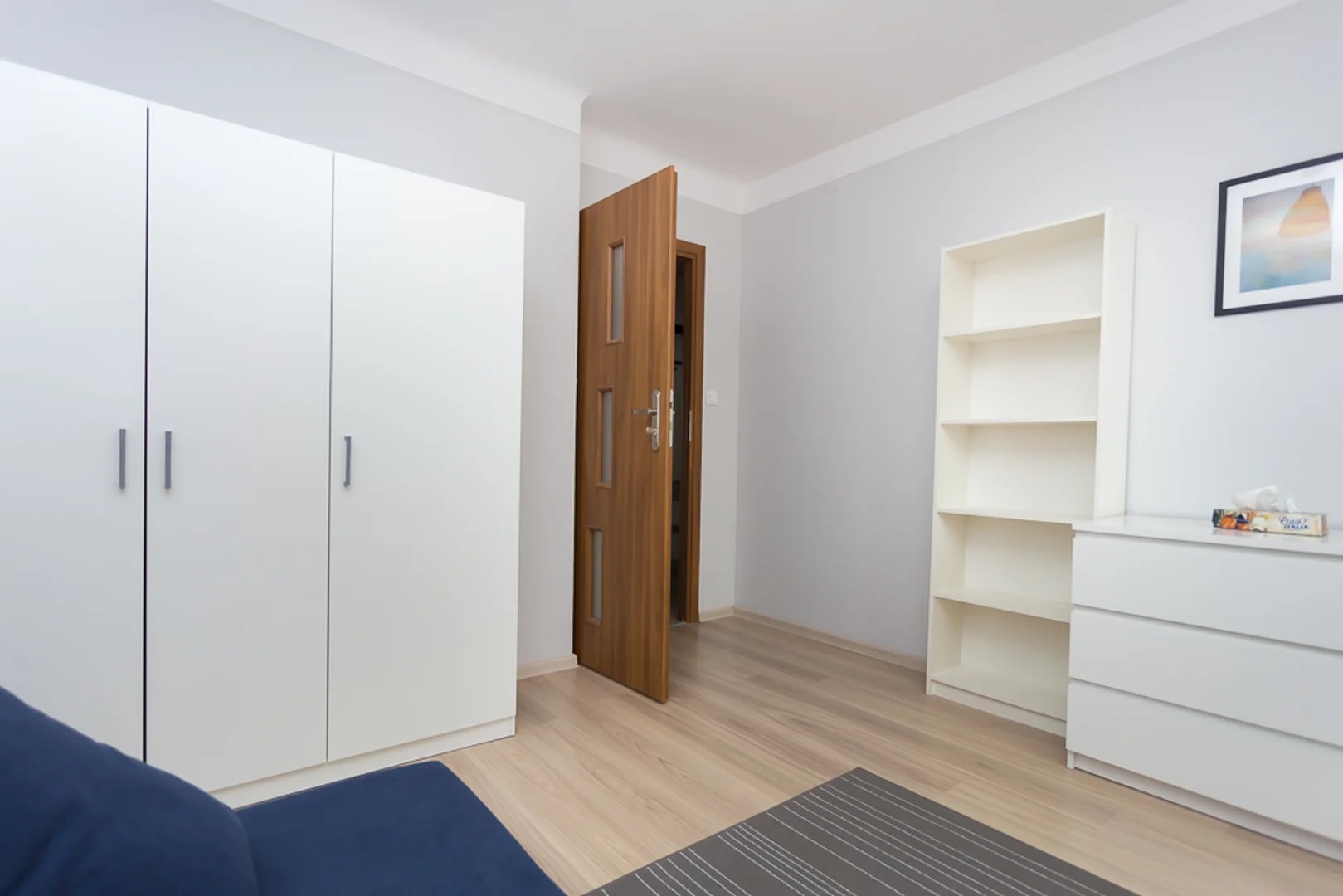 Comfortable and spacious student room in 