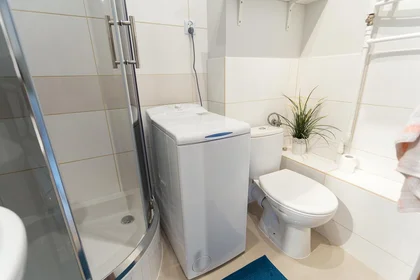 Habitación privada en Stefana Bobrowskiego 9, imagen 9 de 14