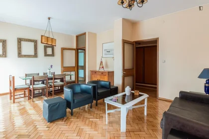 Quarto privado em Rua Doutor Carlos Ramos, imagem 8 de 20